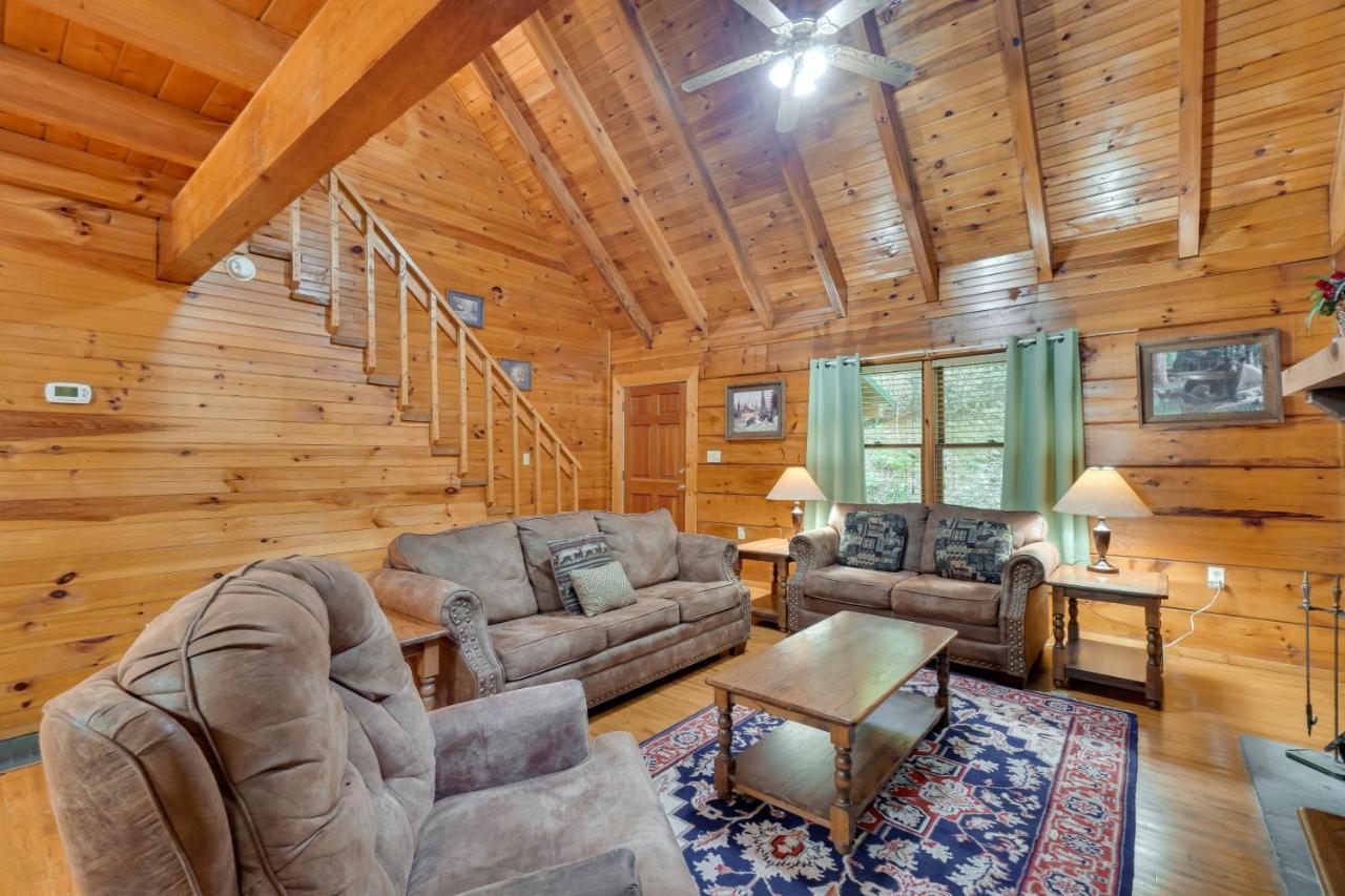 Cabin With Hot Tub About 6 Mi To Downtown Gatlinburg! Ngoại thất bức ảnh
